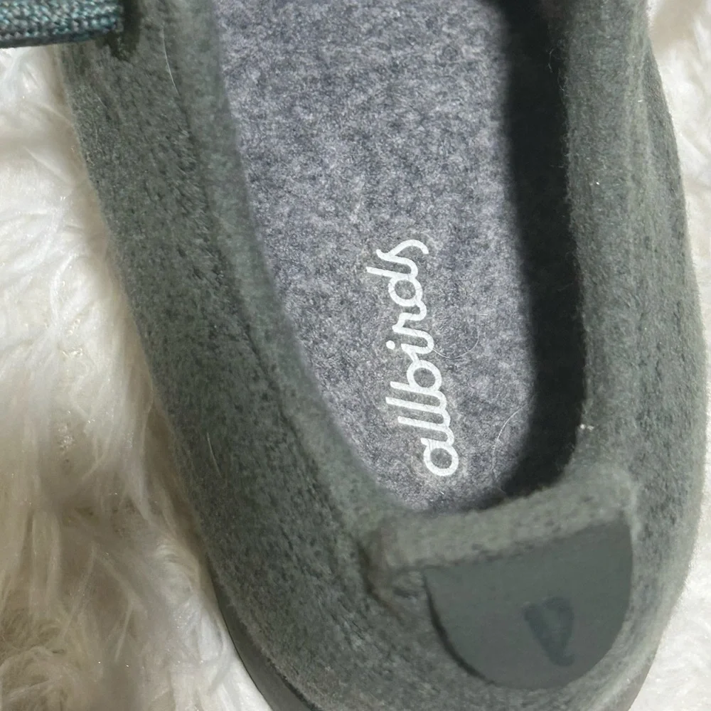 AllBirds  Women's Wool Runner Green Size 8 - Picture 9 of 10